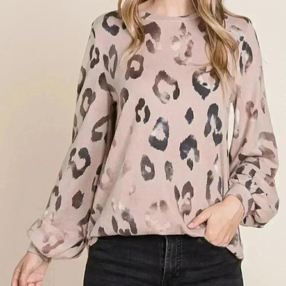 BRUSHED KNIT LOOSE FIT TOP - Picture 1 of 5